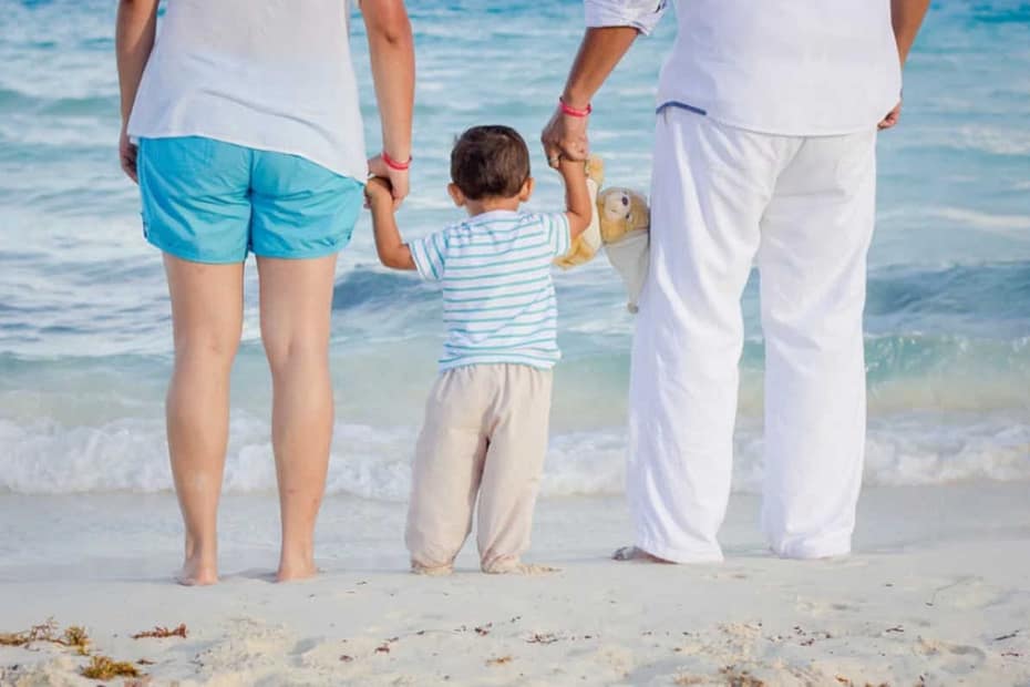 Dicas de saúde para seu filho na praia - destacada